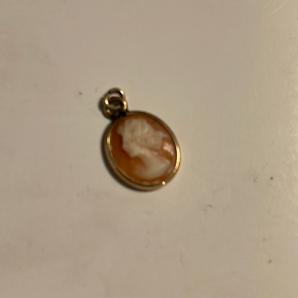 14k Very old cameo